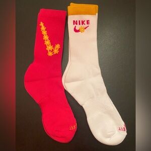 Nike Everyday Plus Cushioned Dri-Fit Socks 2 Pairs Flowers Size Large NWOT